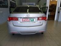    ( ) Aurora   Honda Accord. 