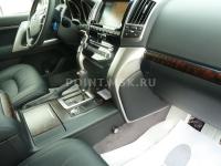       Toyota Land Cruiser 200